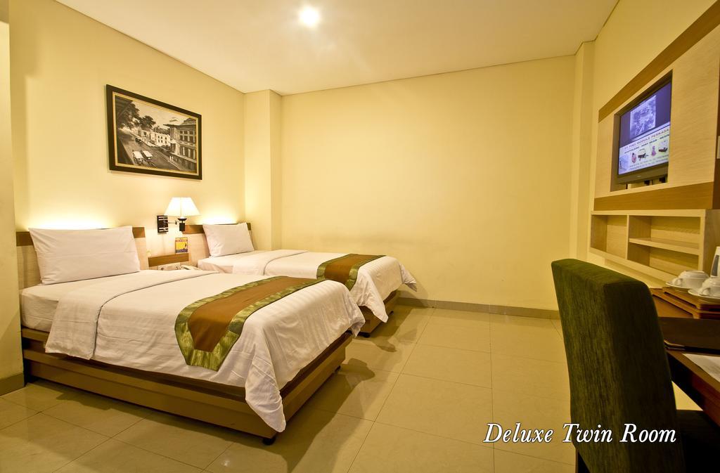De Batara Hotel Bandung Exterior photo