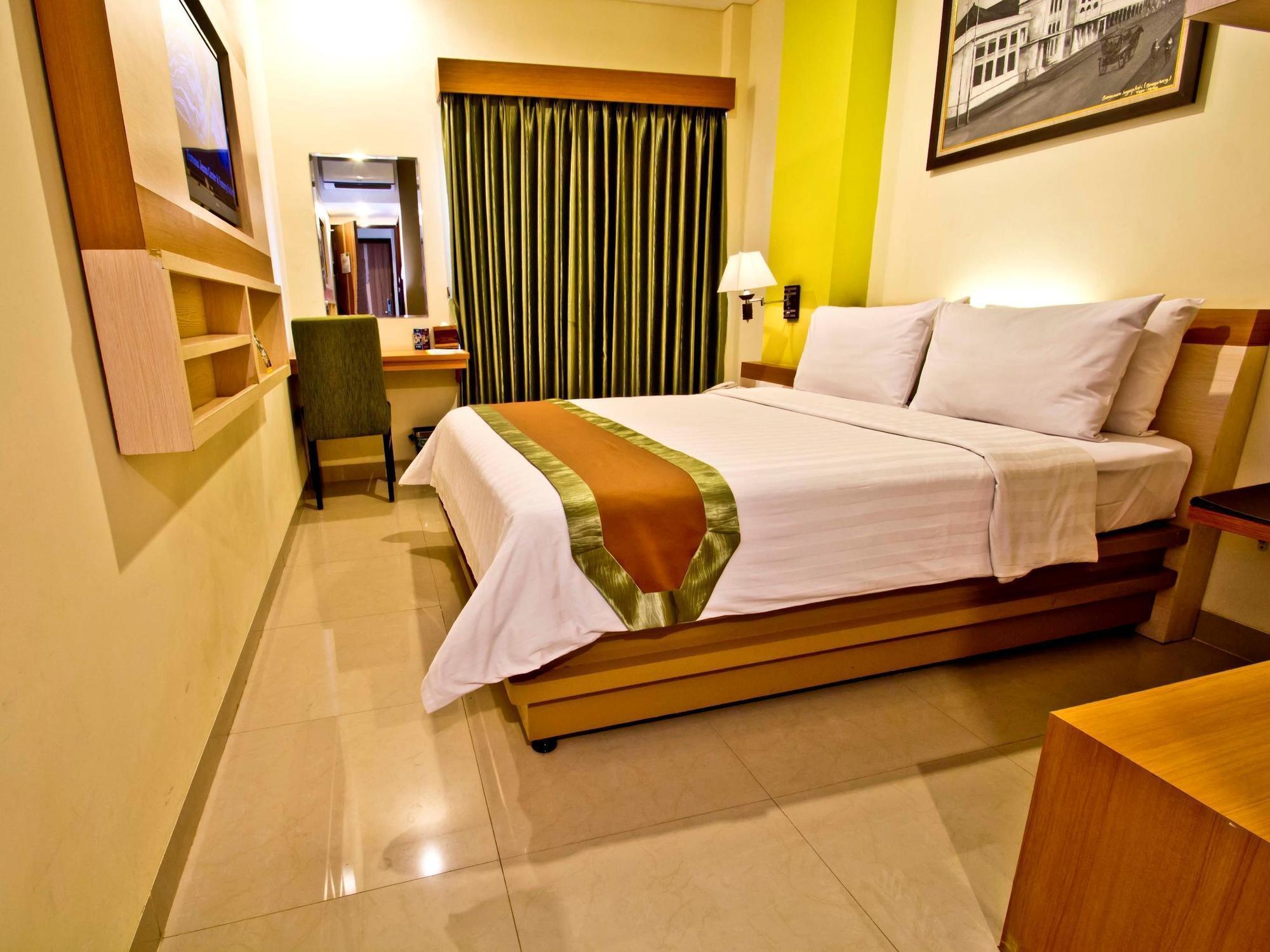 De Batara Hotel Bandung Exterior photo